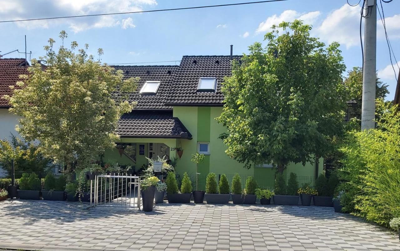 Rooms Grizzly Слунь Екстер'єр фото
